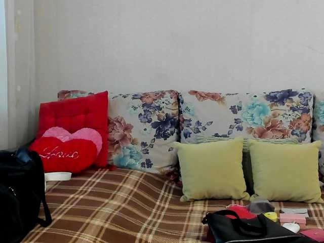 Lisa1225 live cam on BongaCams