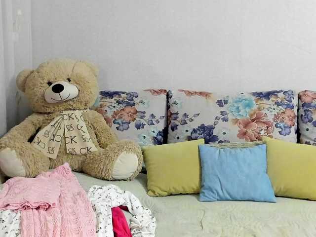Lisa1225 live cam on BongaCams