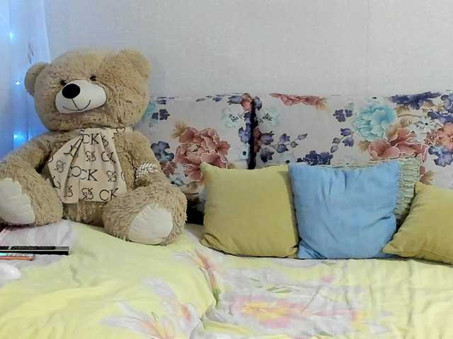 Lisa1225 live cam