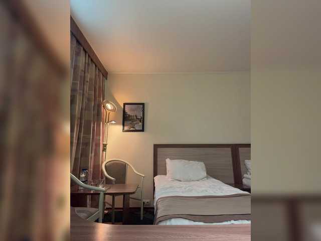 Lisa1225 live cam on BongaCams