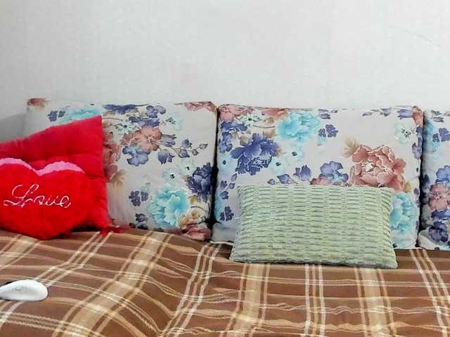 Lisa1225 live cam