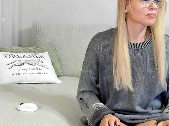 Lisa1225, en directo ahora en BongaCams