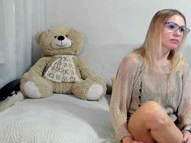 Lisa1225 webcam