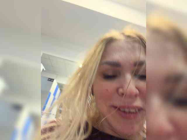 Lisa1225 webcam