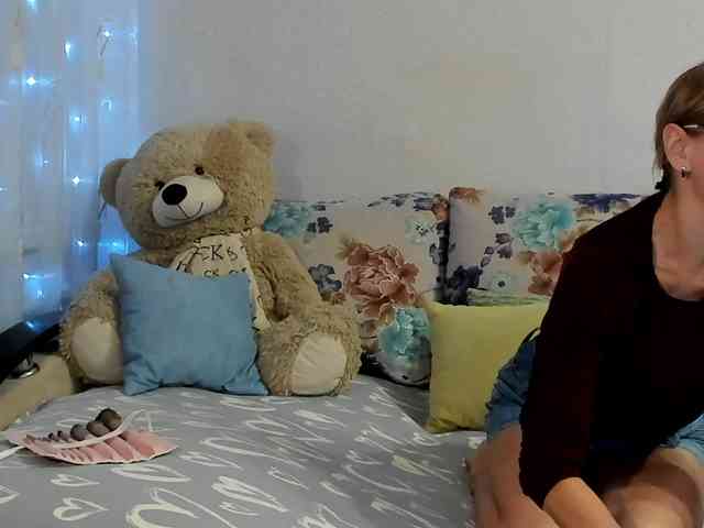 Lisa1225 webcam