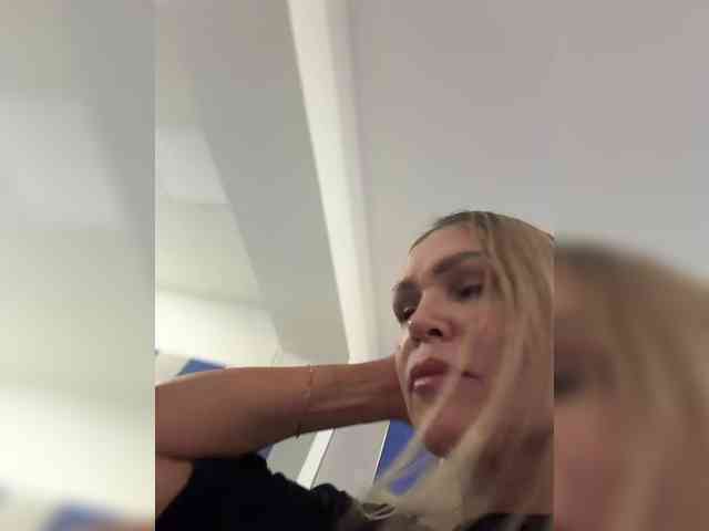 Lisa1225 webcam