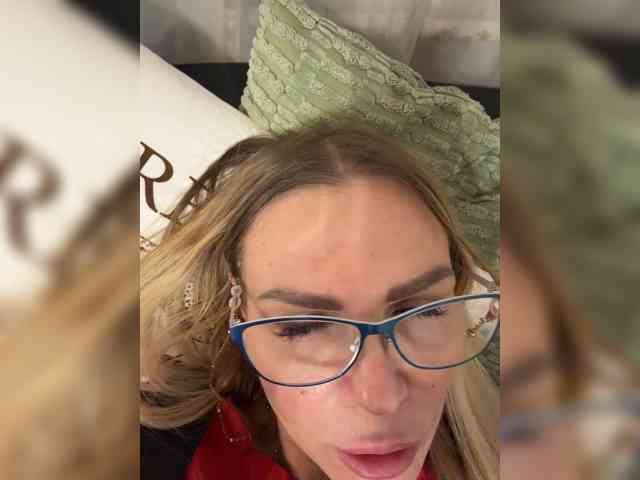 Lisa1225 webcam