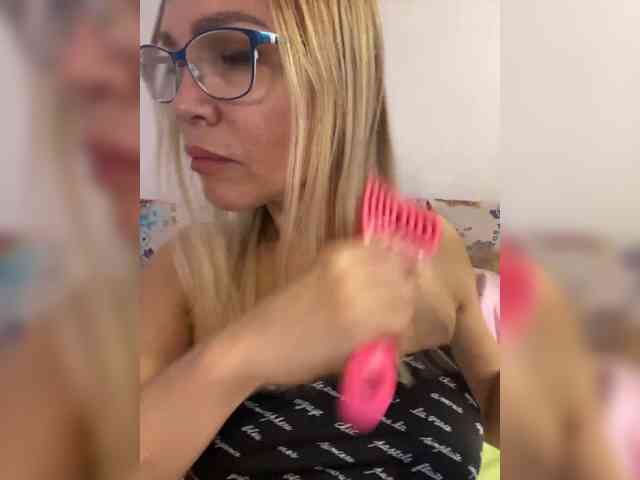 Lisa1225 webcam