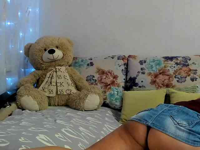 Lisa1225 webcam