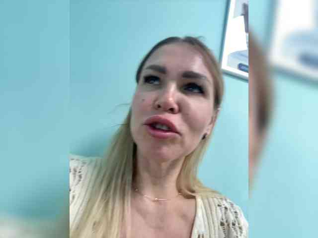 Lisa1225 webcam