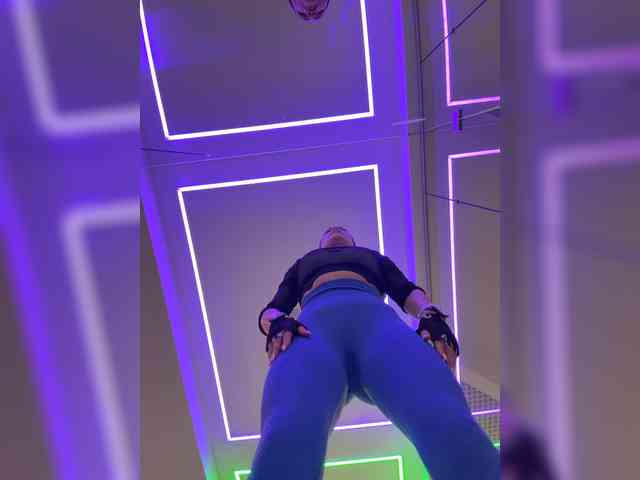Lisa1225 webcam