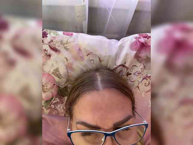 Lisa1225 webcam