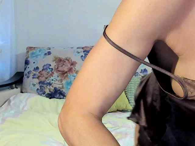 Lisa1225 webcam