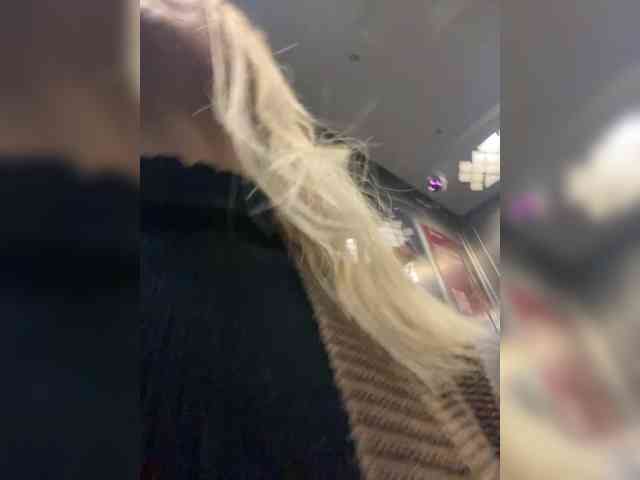 Lisa1225 webcam