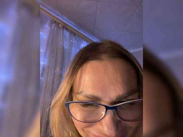 Lisa1225 webcam