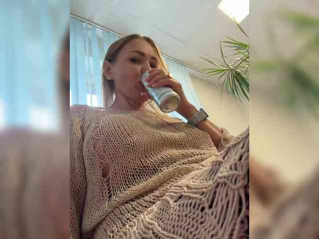 Lisa1225 webcam