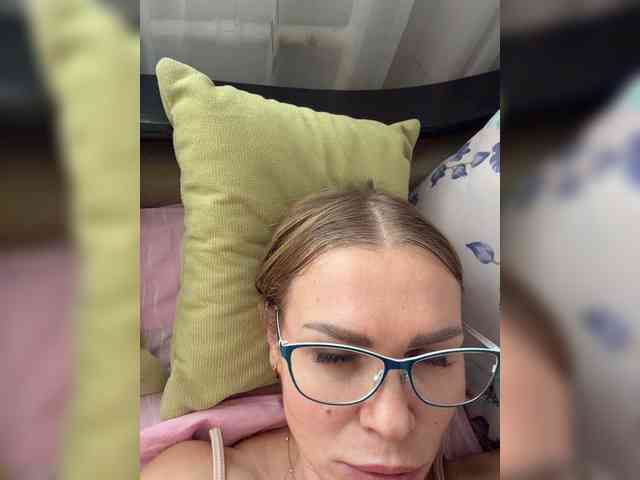 Lisa1225 webcam
