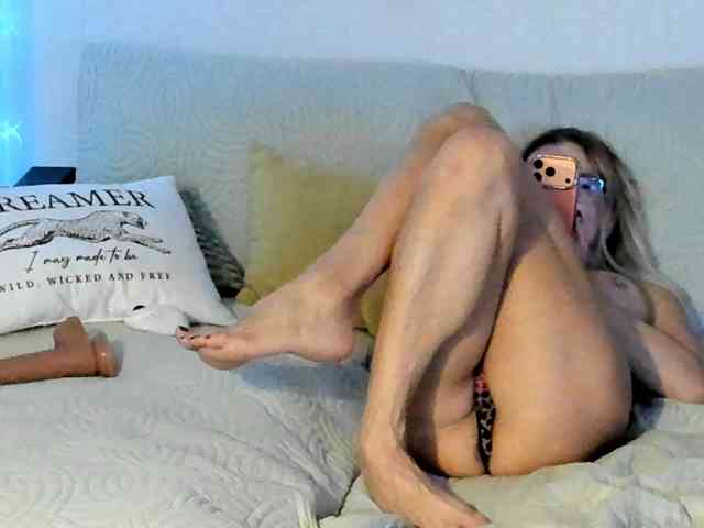 Lisa1225 webcam