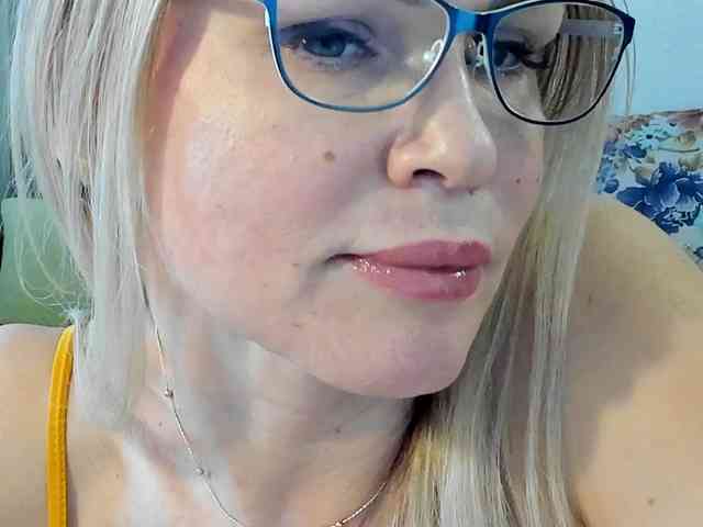 Lisa1225 webcam