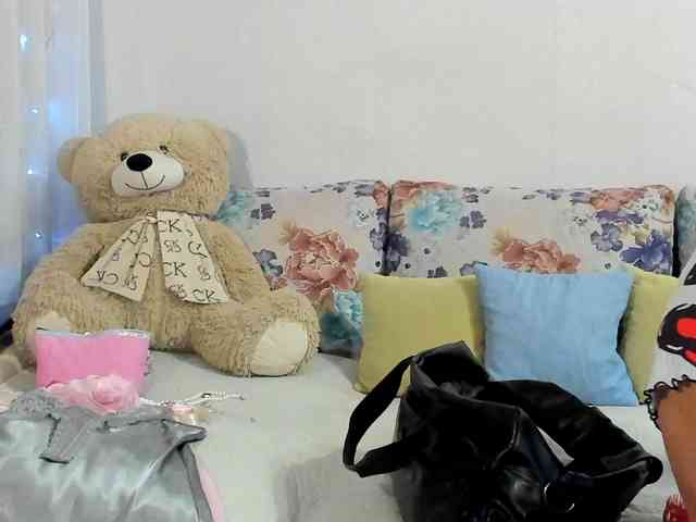 Lisa1225 webcam