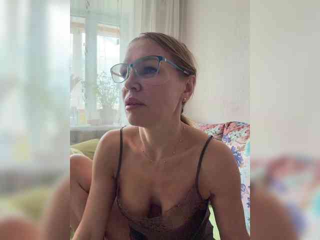 Lisa1225 webcam