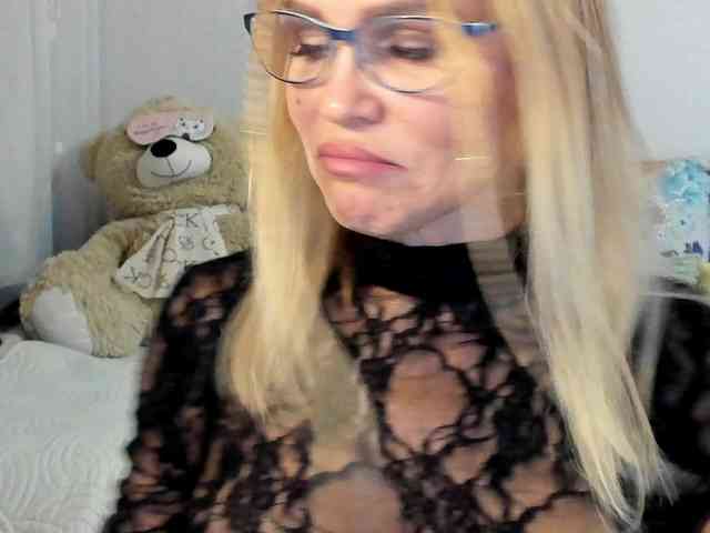 Lisa1225 webcam