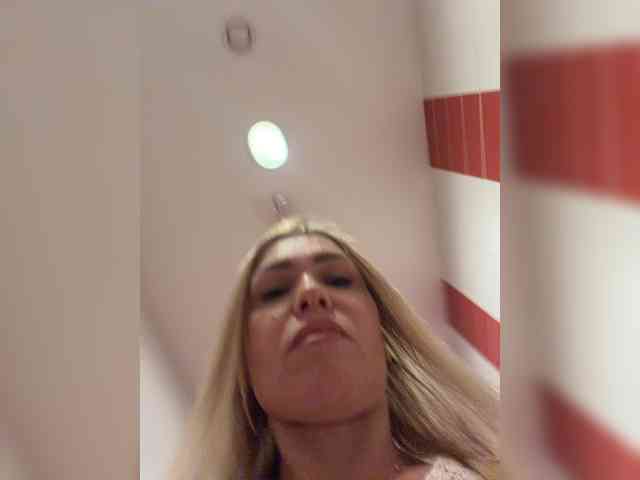 Lisa1225 webcam