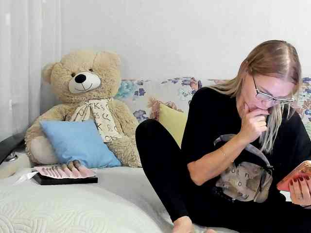 Lisa1225 webcam