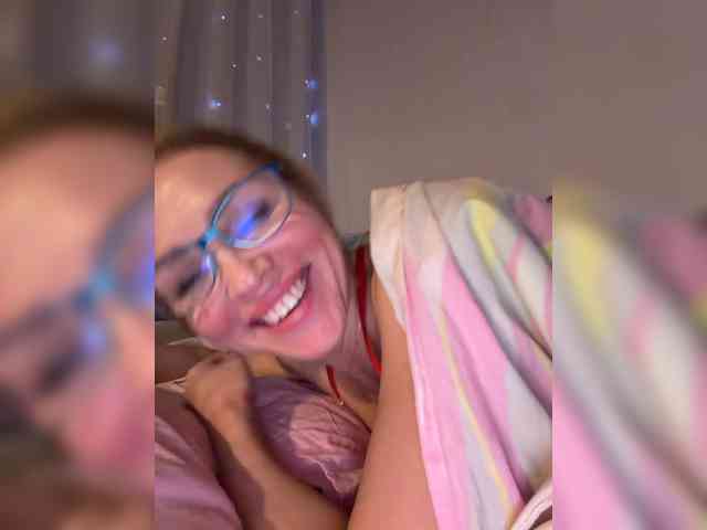Lisa1225 webcam