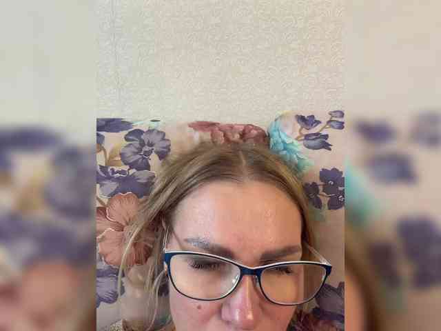 Lisa1225 webcam