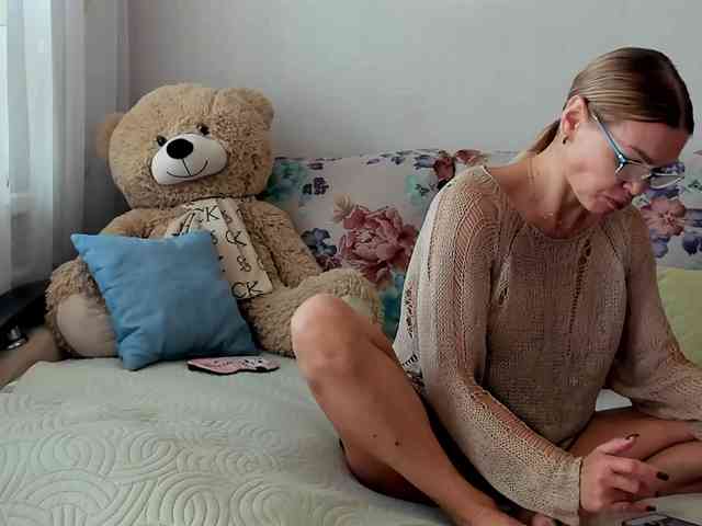 Lisa1225 webcam