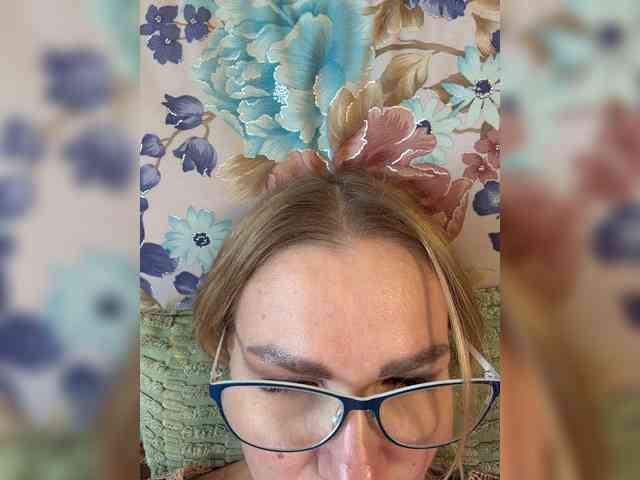 Lisa1225 webcam