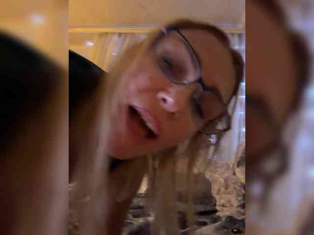 Lisa1225 webcam