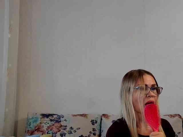 Lisa1225 webcam