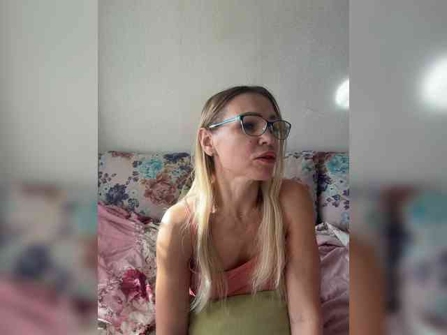 Lisa1225 webcam