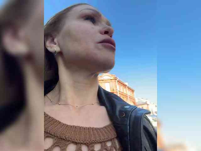 Lisa1225 webcam