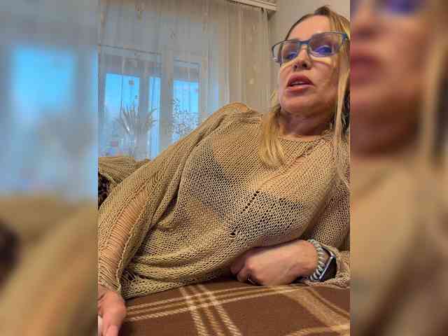 Lisa1225 webcam