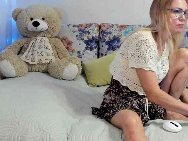 Lisa1225 webcam