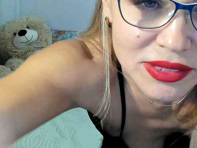 Lisa1225 webcam