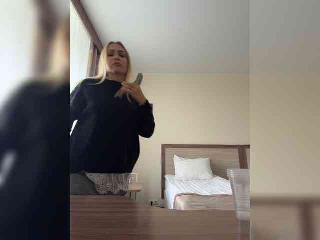 Lisa1225 webcam
