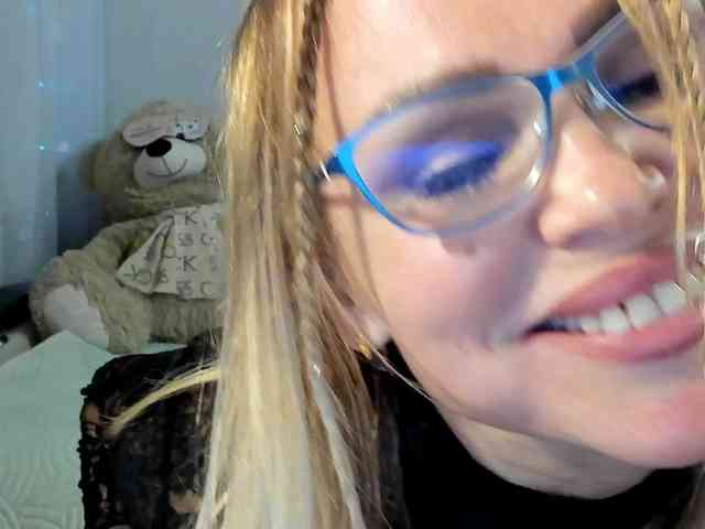 Lisa1225 webcam