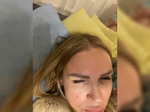 Lisa1225 webcam