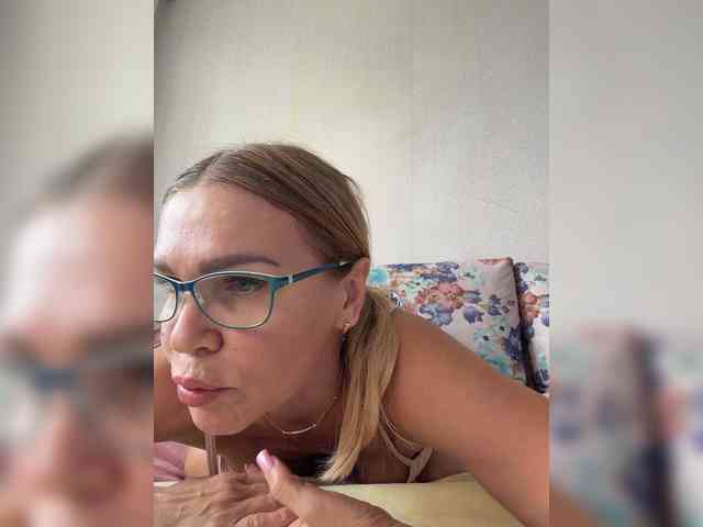 Lisa1225 webcam