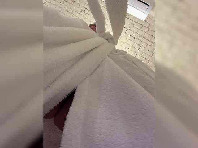 Lisa1225 webcam