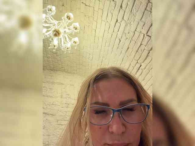 Lisa1225 webcam