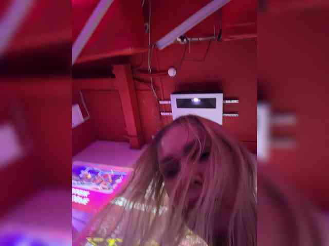 Lisa1225 webcam