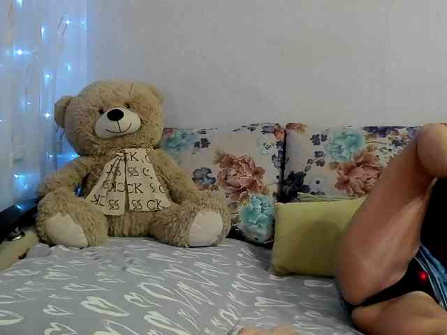 Lisa1225 webcam