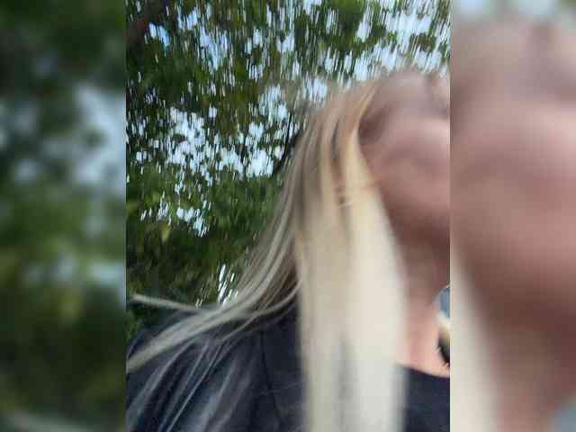 Lisa1225 webcam