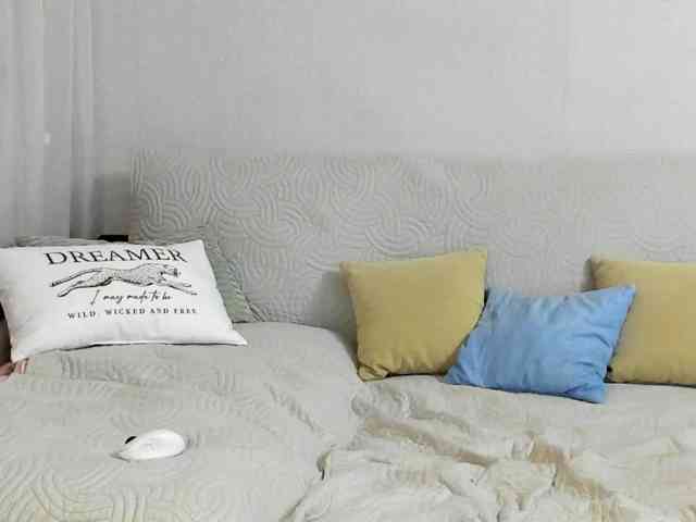 Lisa1225 webcam