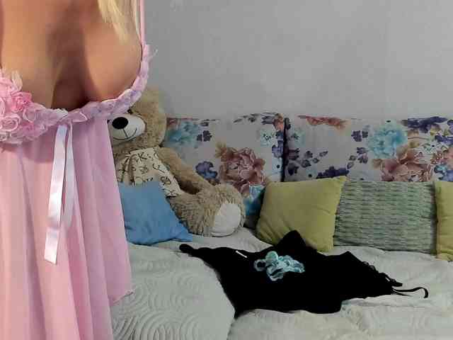 Lisa1225 webcam